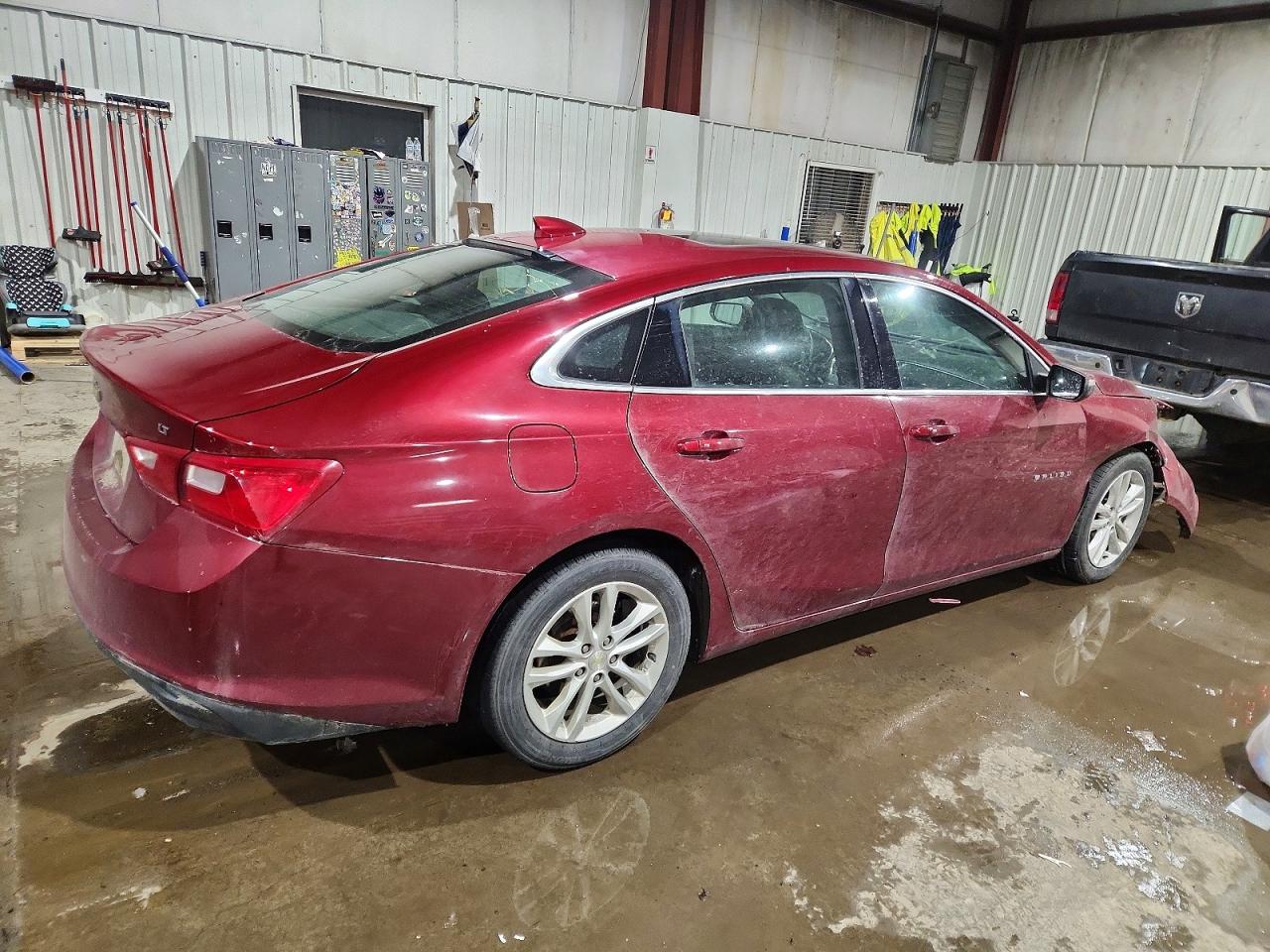 2017 CHEVROLET MALIBU LT photo 3