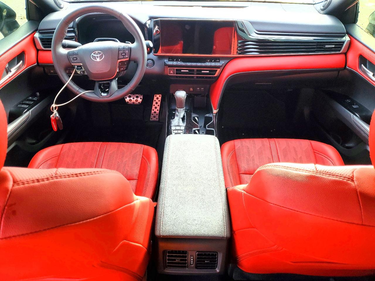 2025 TOYOTA CAMRY XSE photo 8