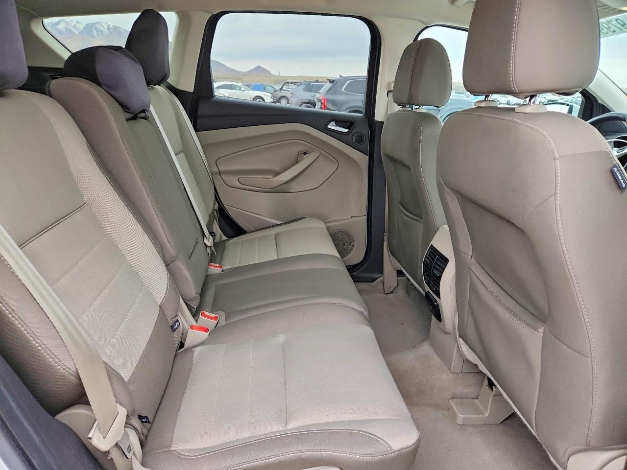 2015 FORD ESCAPE SE photo 11