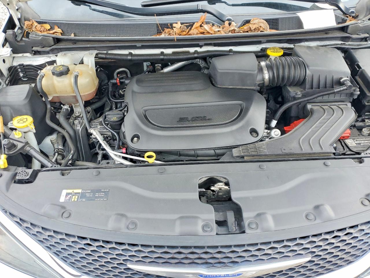 2020 CHRYSLER VOYAGER LXI photo 12