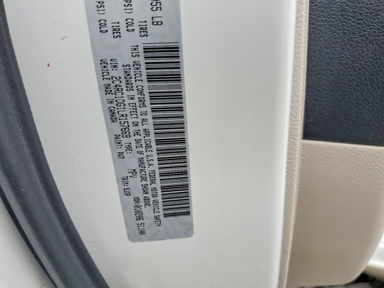 2020 CHRYSLER VOYAGER LXI photo 13