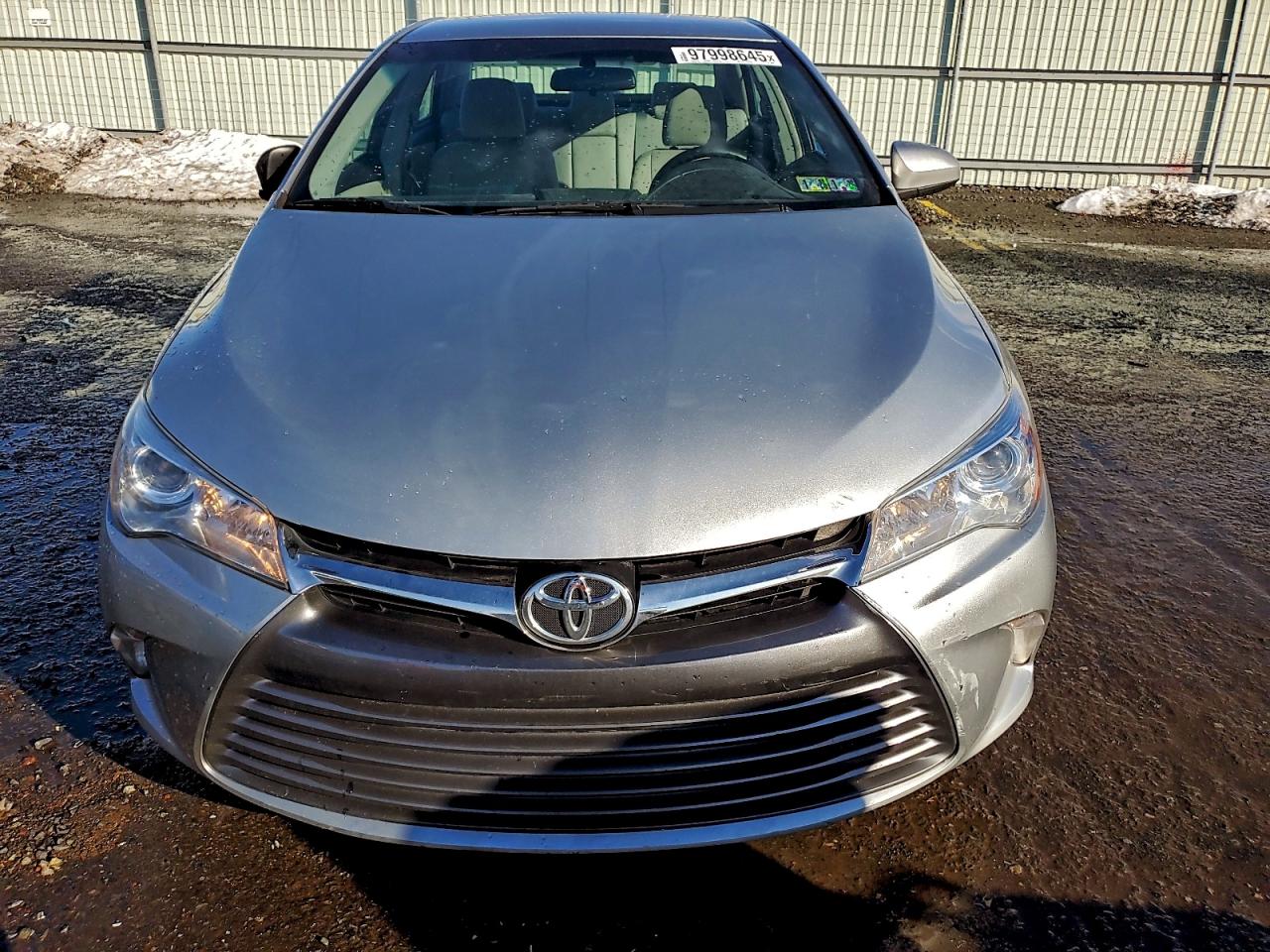 2015 TOYOTA CAMRY LE photo 5