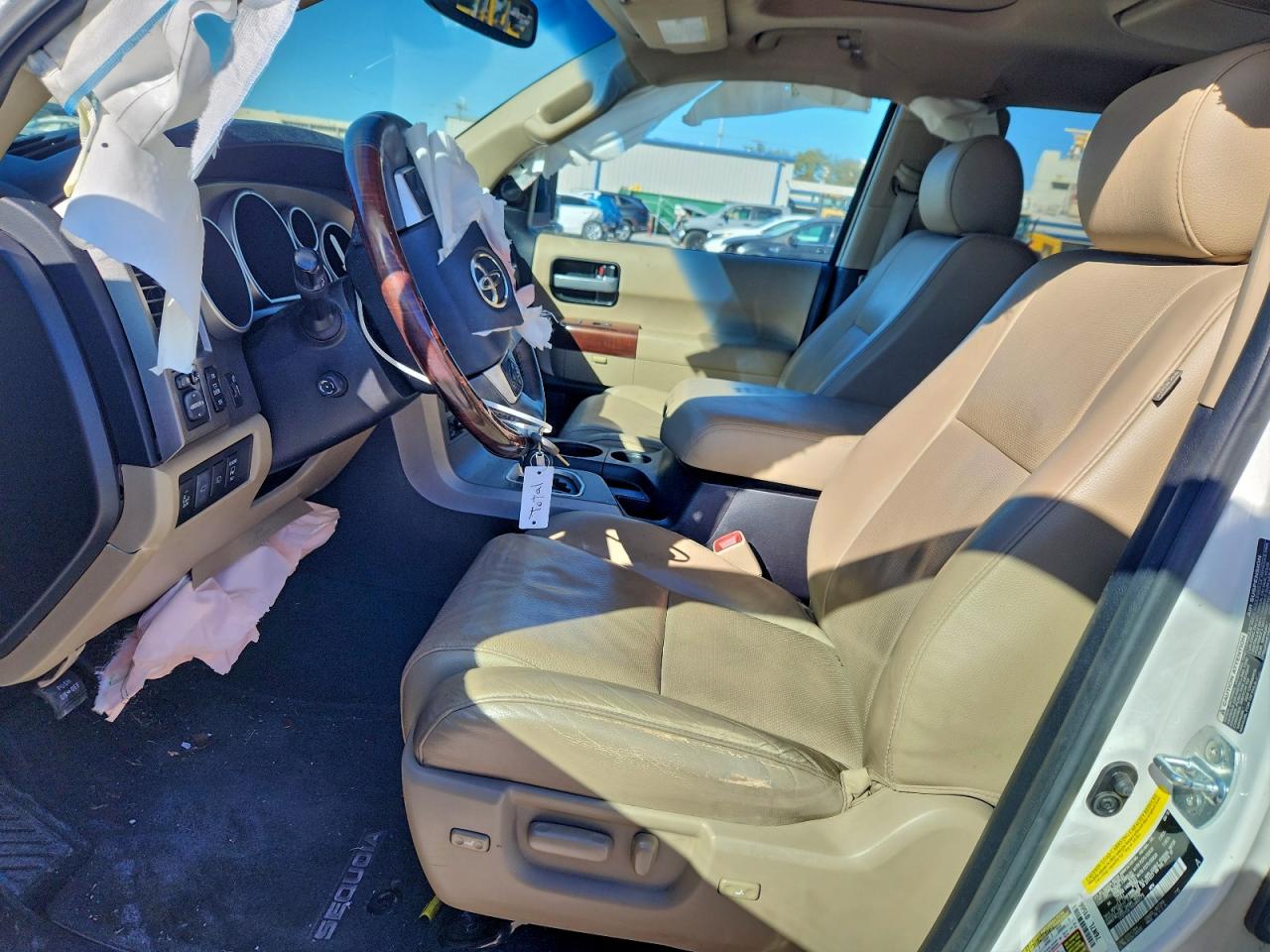 2016 TOYOTA SEQUOIA PLATINUM photo 7