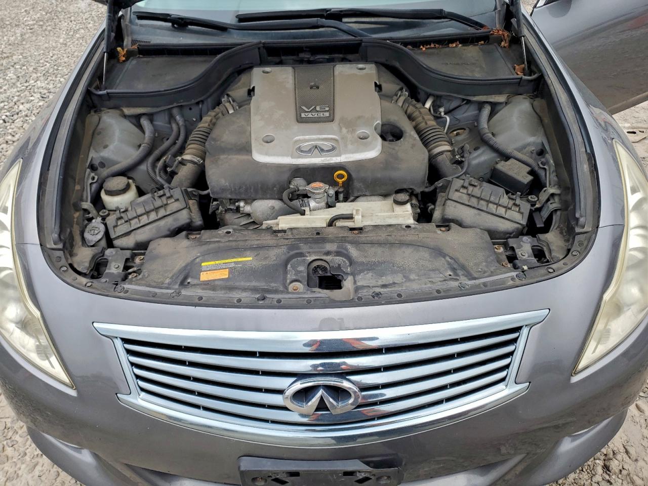 2013 INFINITI G37 photo 11