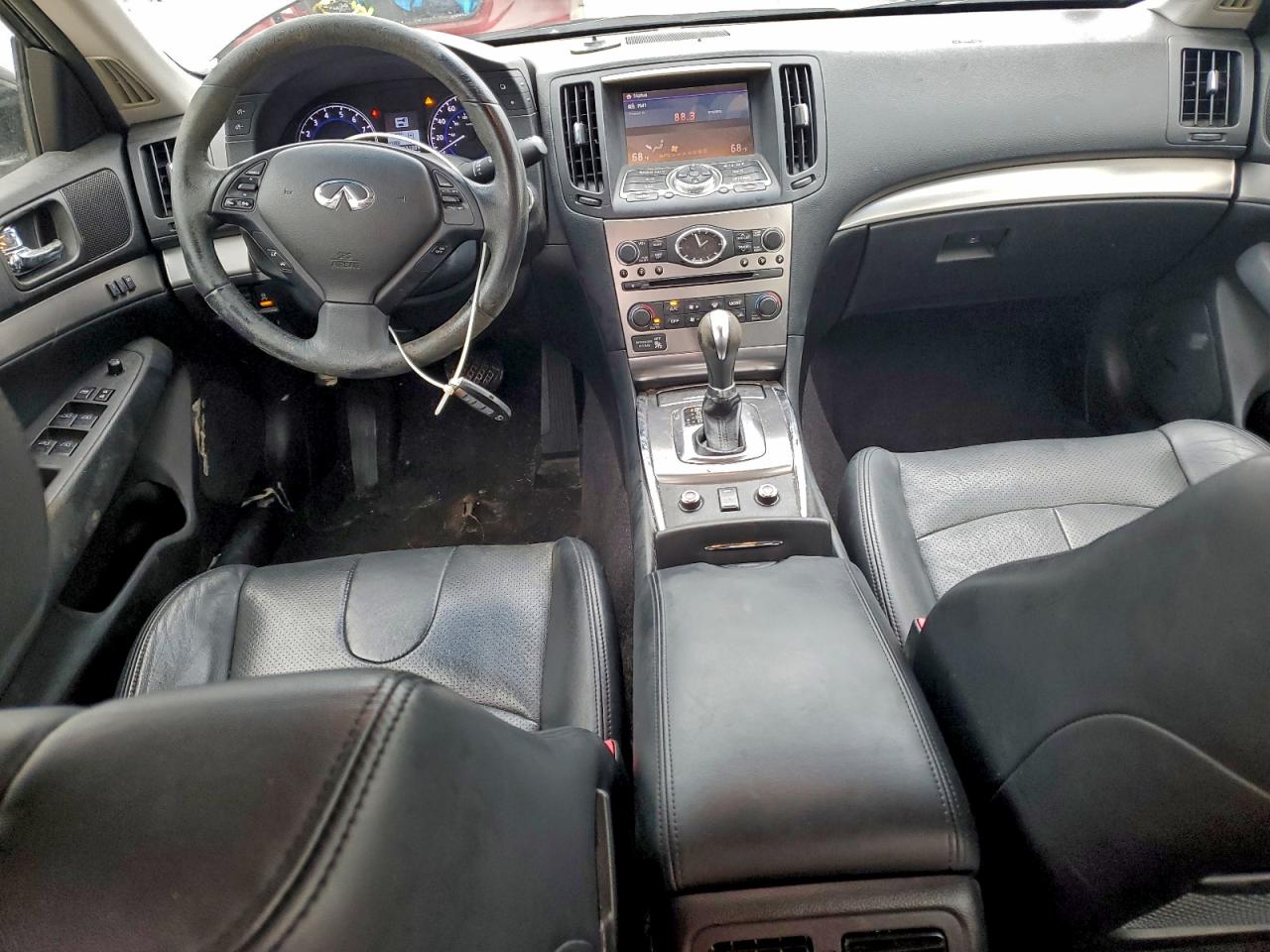 2013 INFINITI G37 photo 8