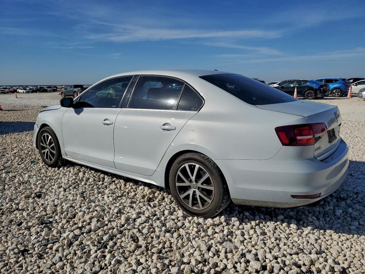 2017 VOLKSWAGEN JETTA S photo 2