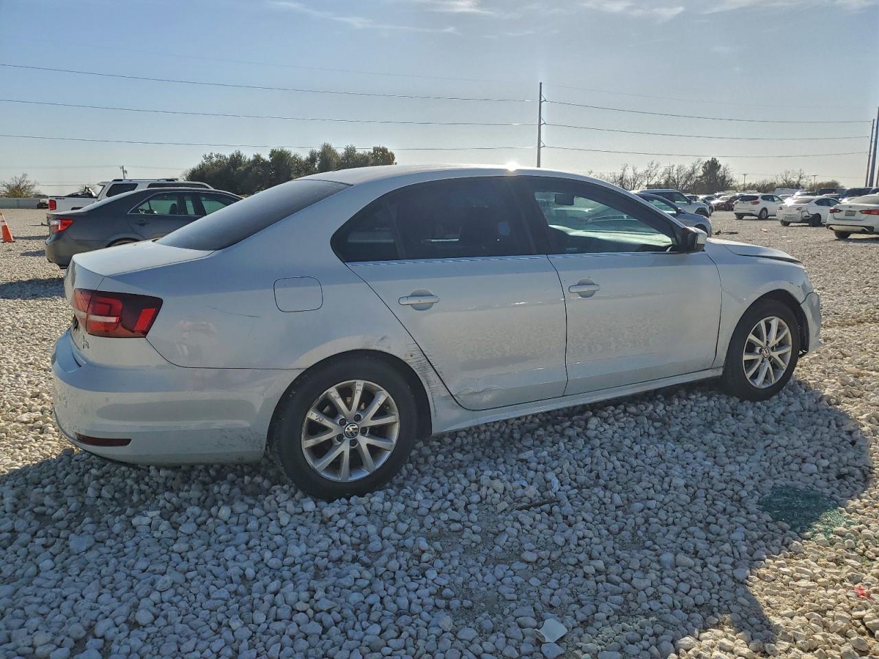 2017 VOLKSWAGEN JETTA S photo 3