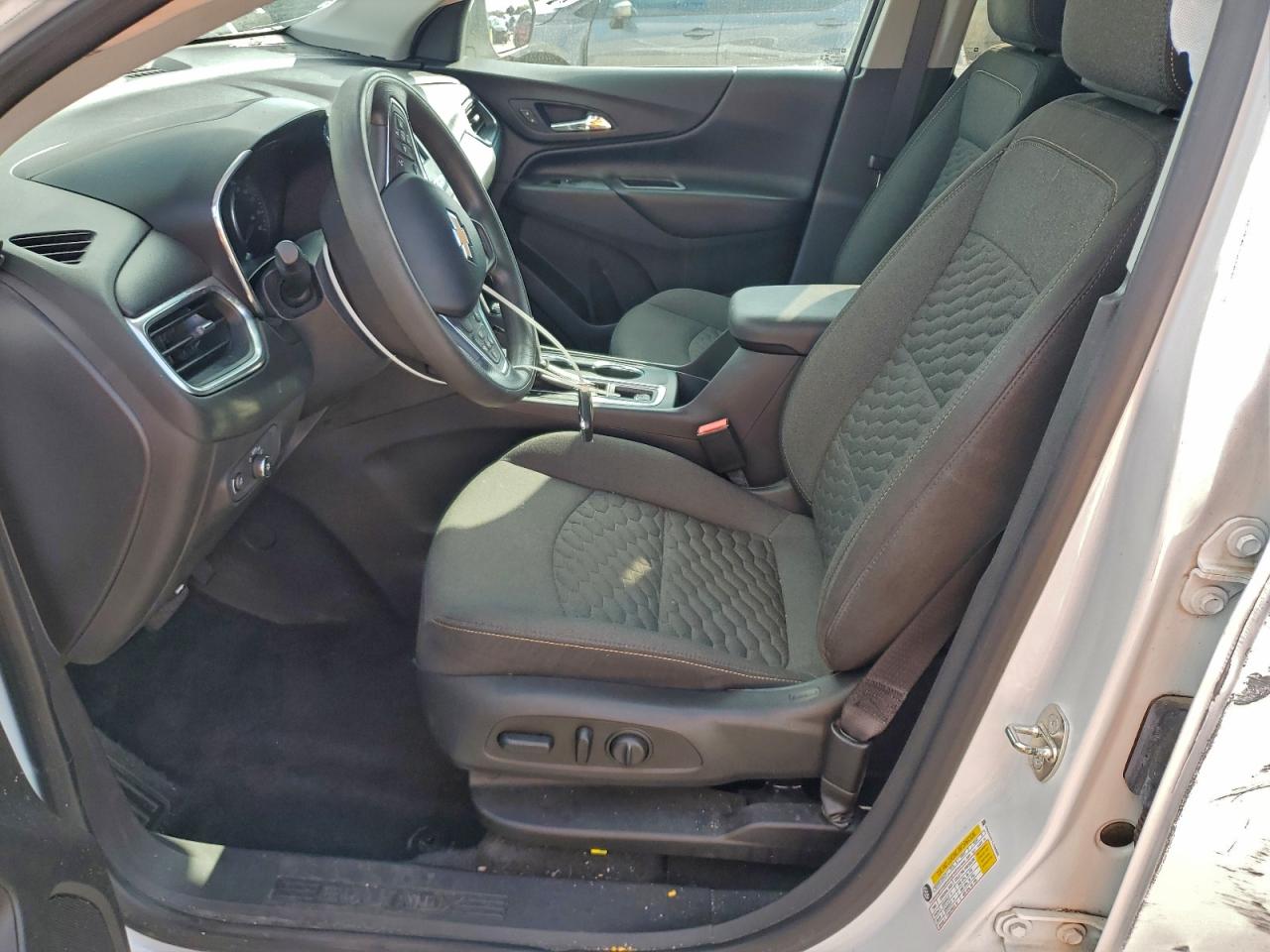 2020 CHEVROLET EQUINOX LT photo 7