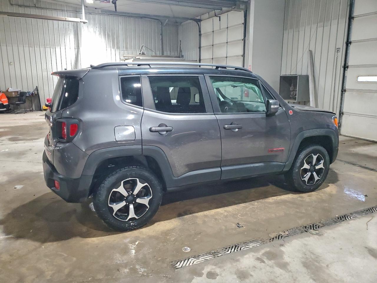 2020 JEEP RENEGADE TRAILHAWK photo 3