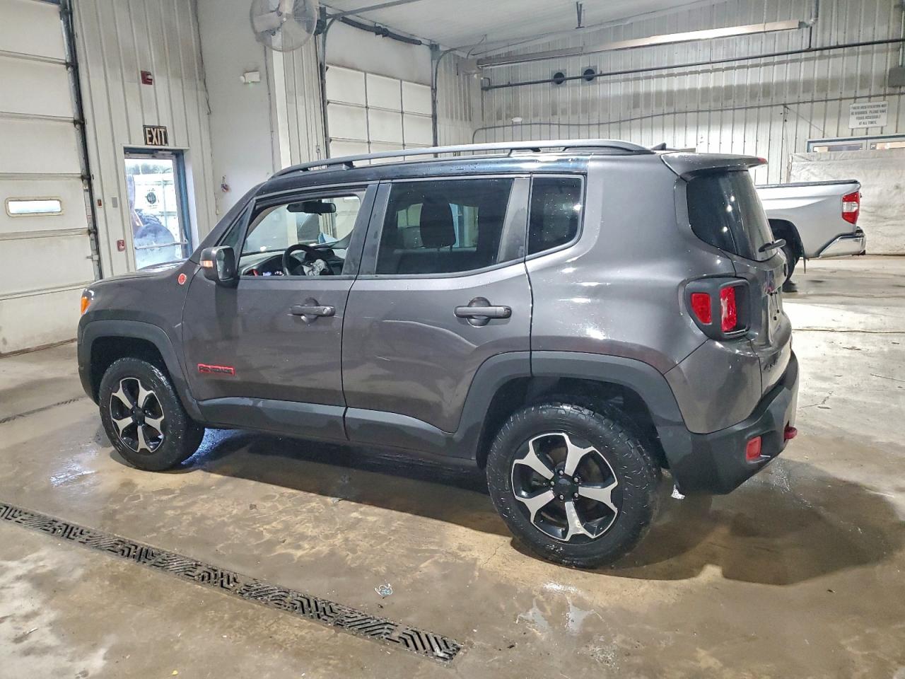 2020 JEEP RENEGADE TRAILHAWK photo 2
