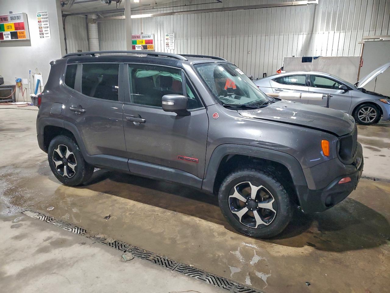 2020 JEEP RENEGADE TRAILHAWK photo 4