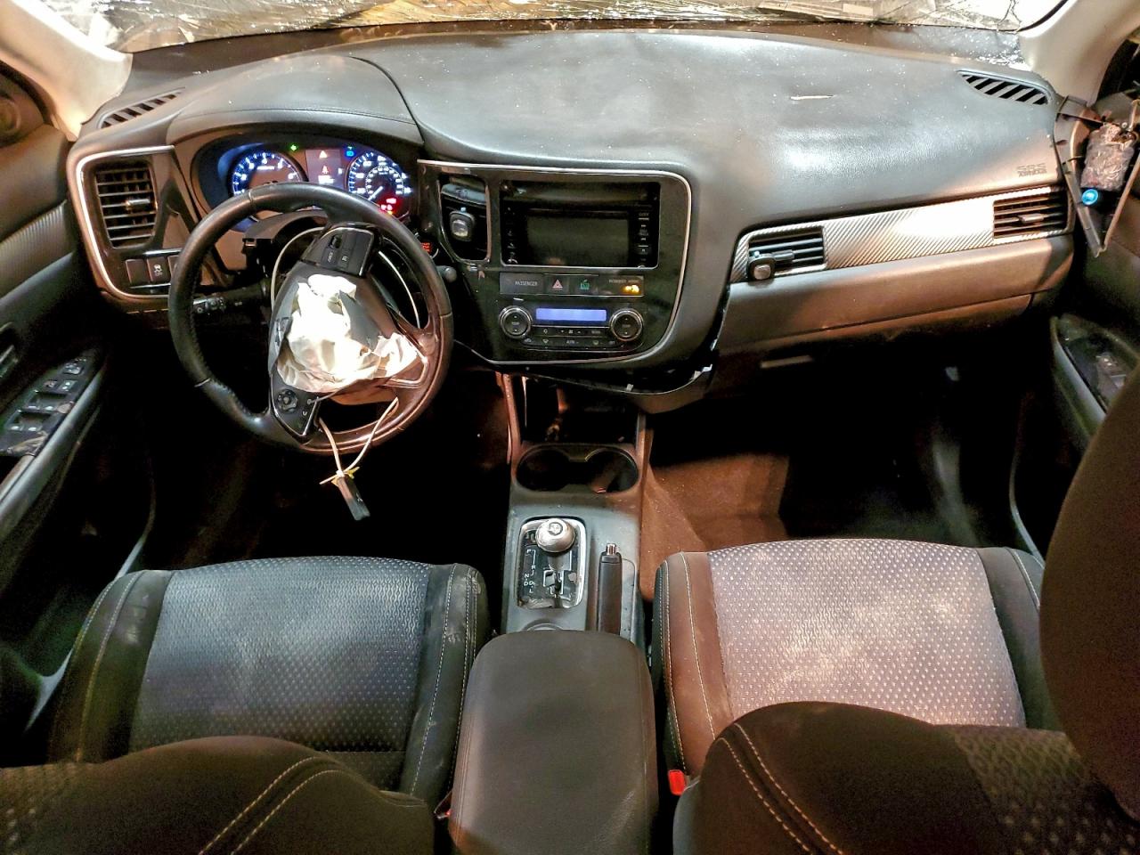 2016 MITSUBISHI OUTLANDER SE photo 8