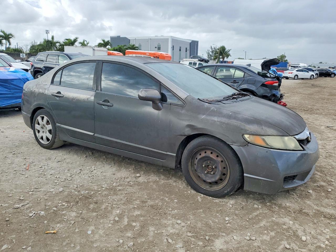 2010 HONDA CIVIC LX photo 4