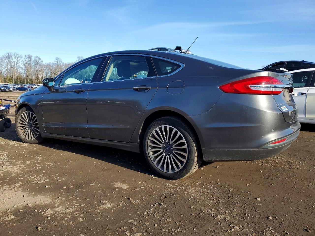 2017 FORD FUSION SE photo 2