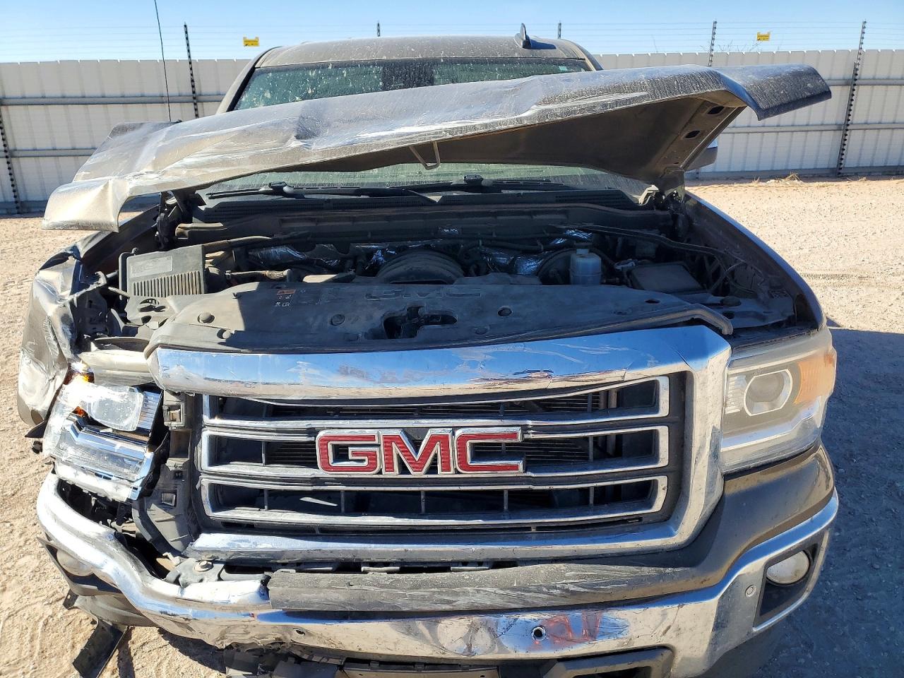 2015 GMC SIERRA K1500 SLT photo 11