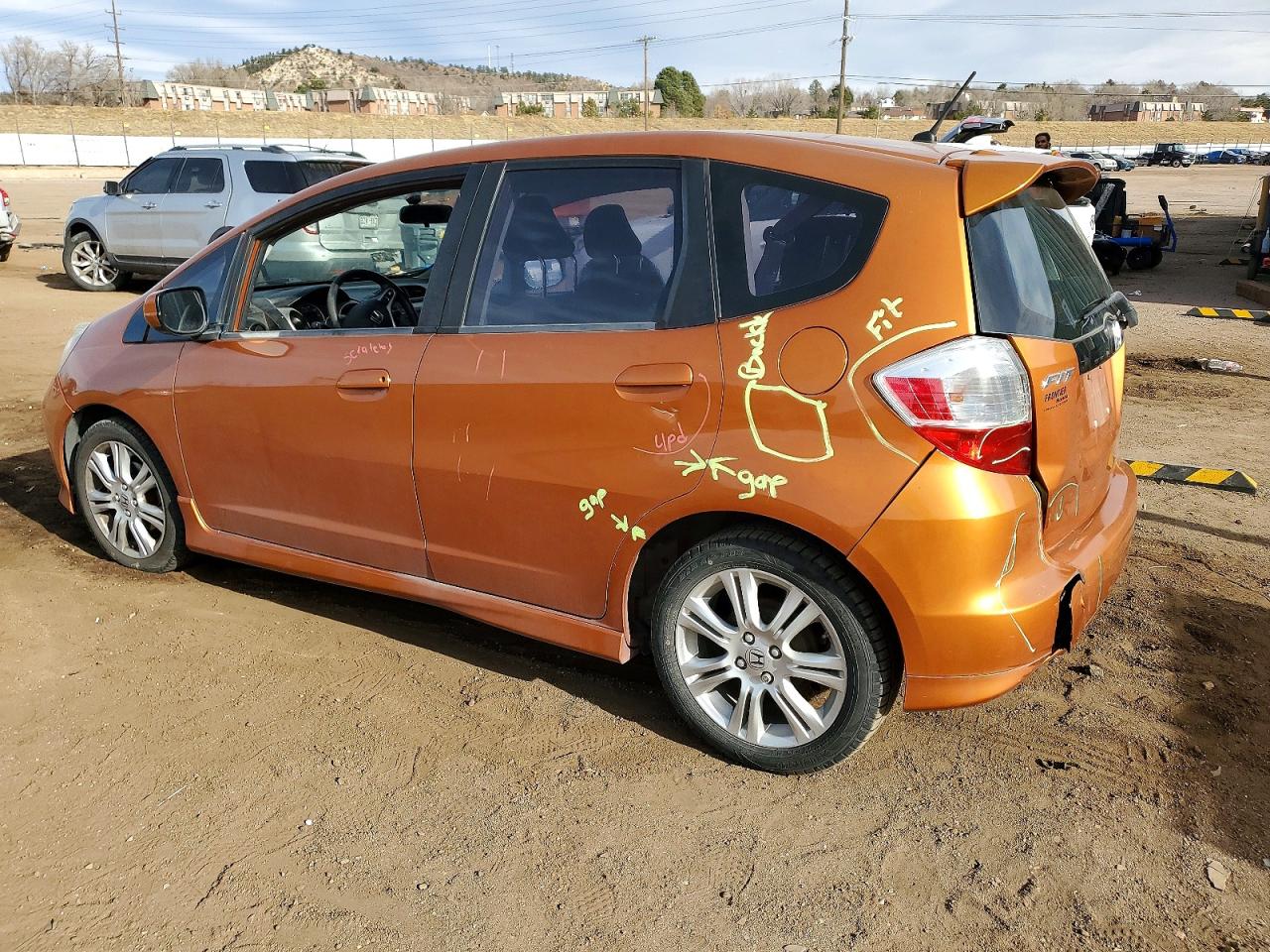 2011 HONDA FIT SPORT photo 2