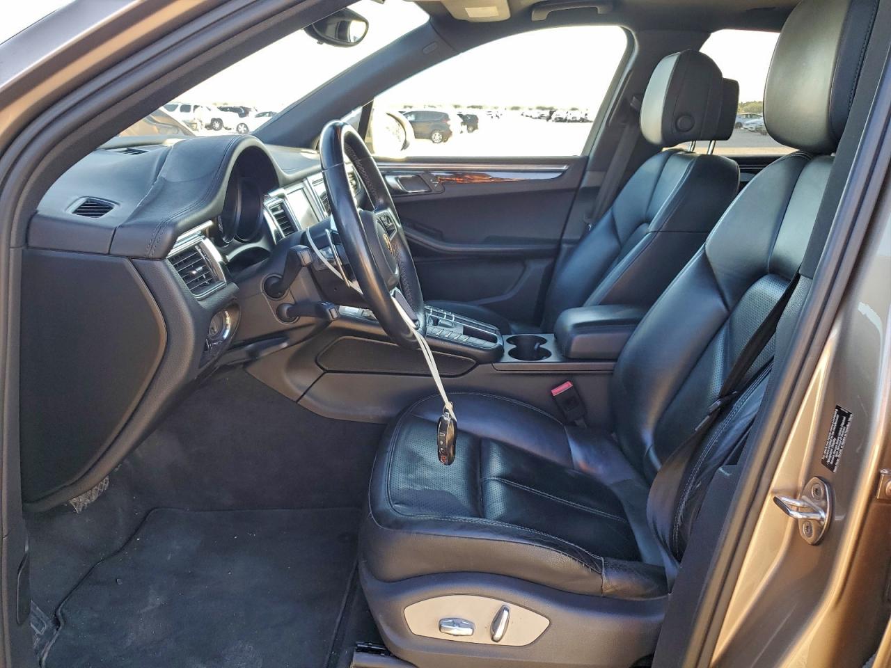 2015 PORSCHE MACAN S photo 7