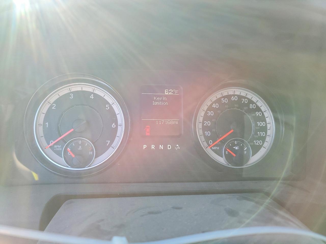 2018 RAM 1500 ST photo 9