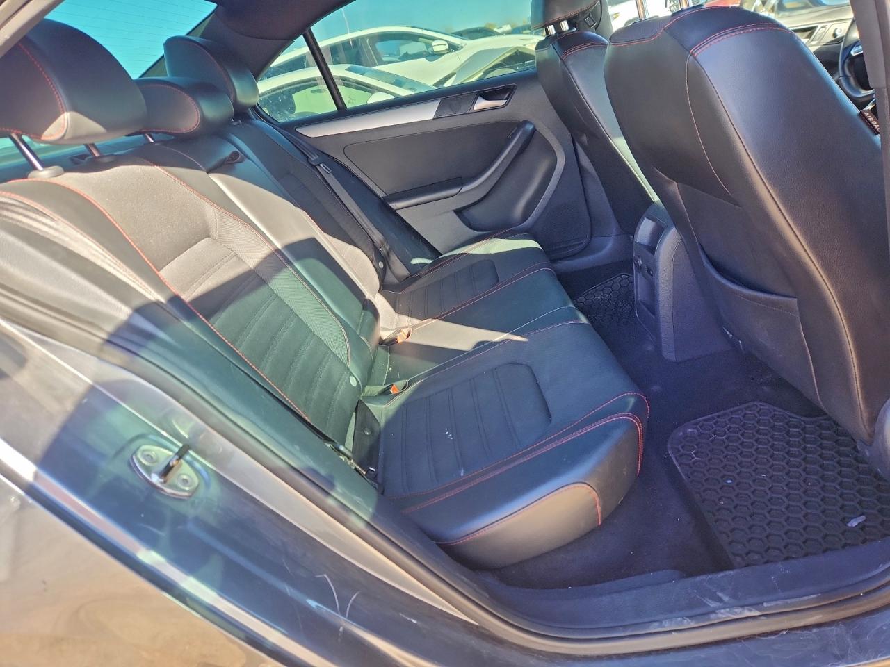 2014 VOLKSWAGEN JETTA GLI photo 10