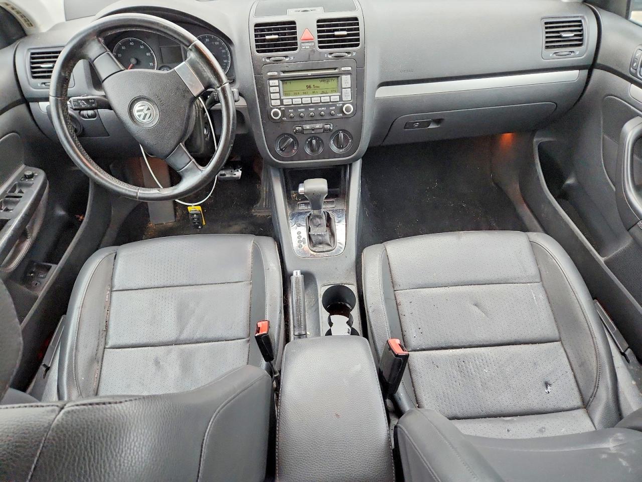 2009 VOLKSWAGEN JETTA SE photo 8