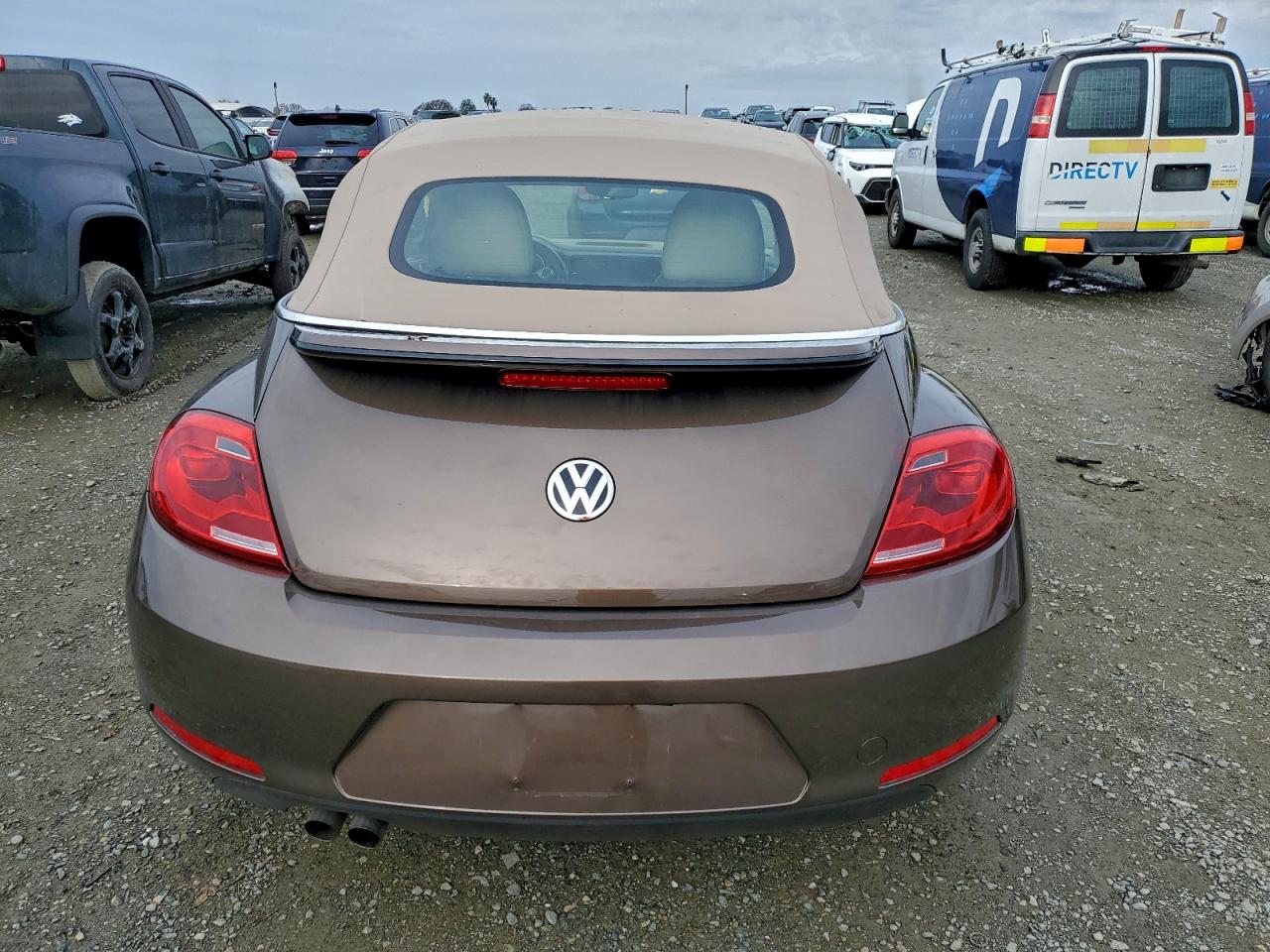 2015 VOLKSWAGEN BEETLE 1.8T photo 6