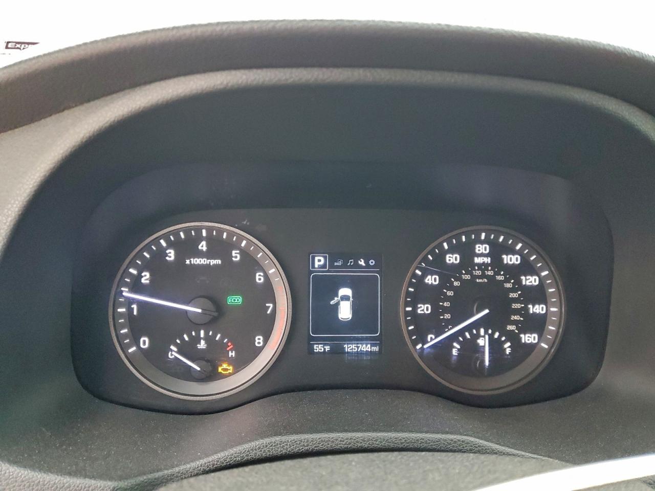 2017 HYUNDAI TUCSON photo 9