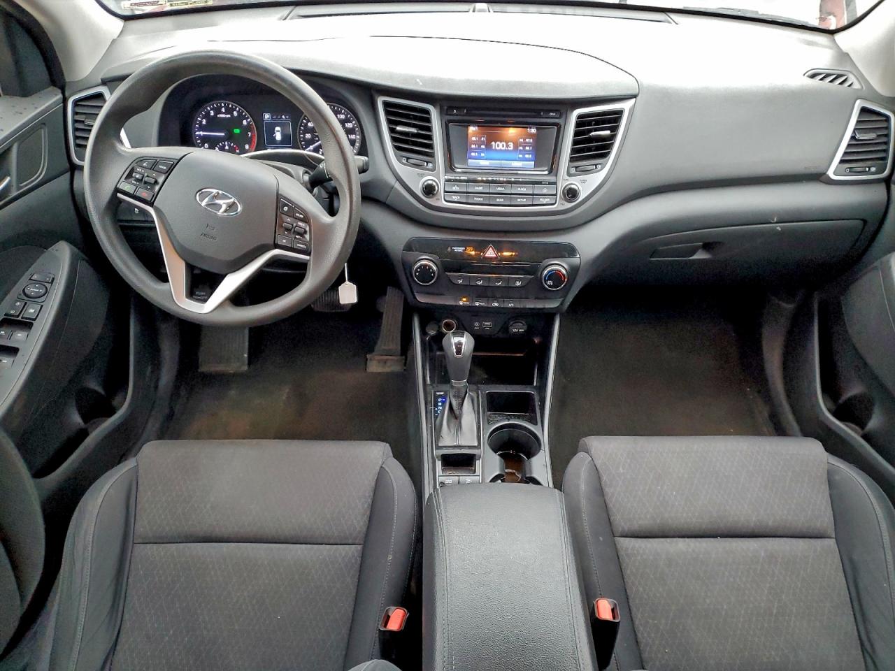 2017 HYUNDAI TUCSON photo 8