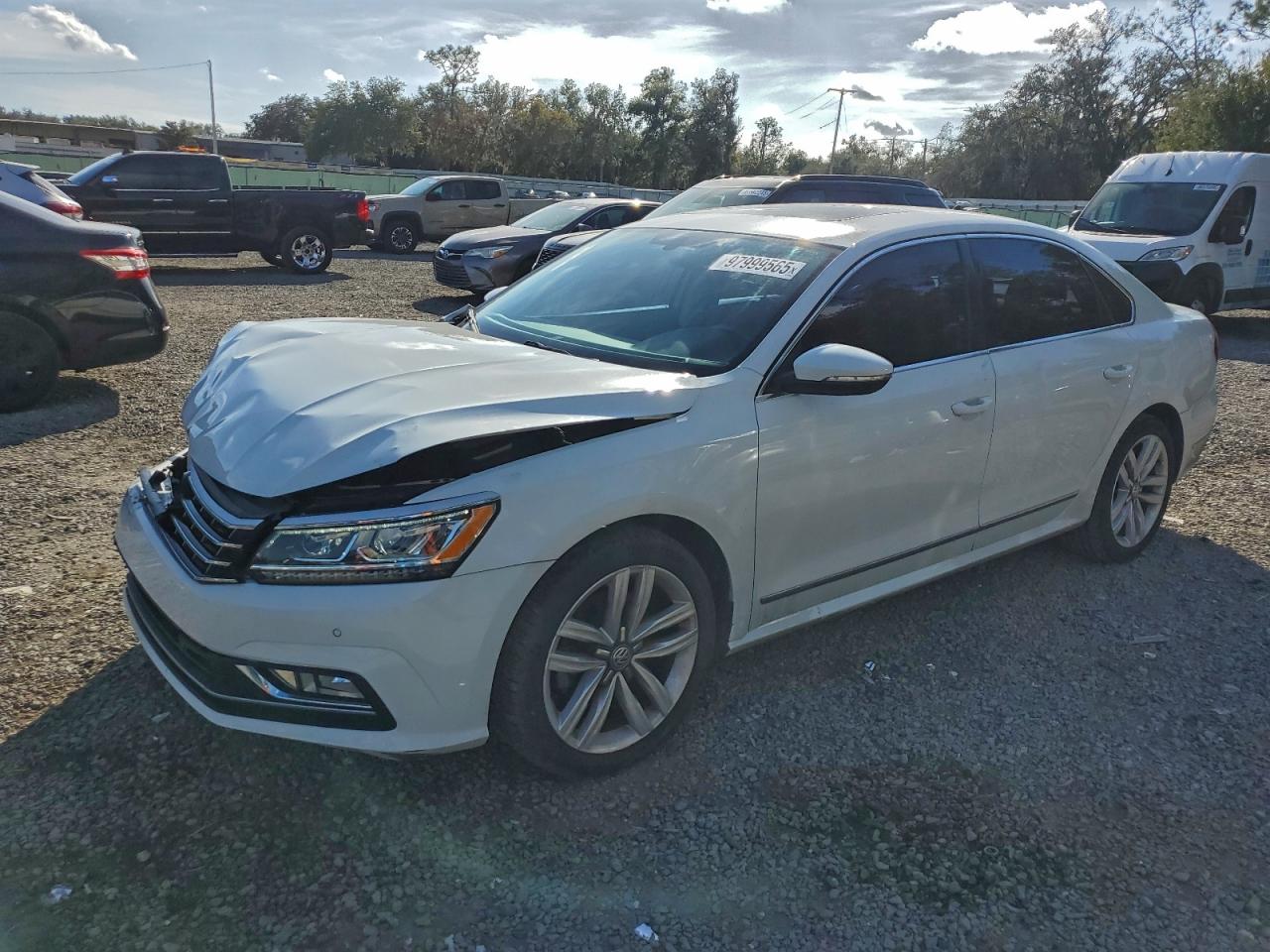 2017 VOLKSWAGEN PASSAT