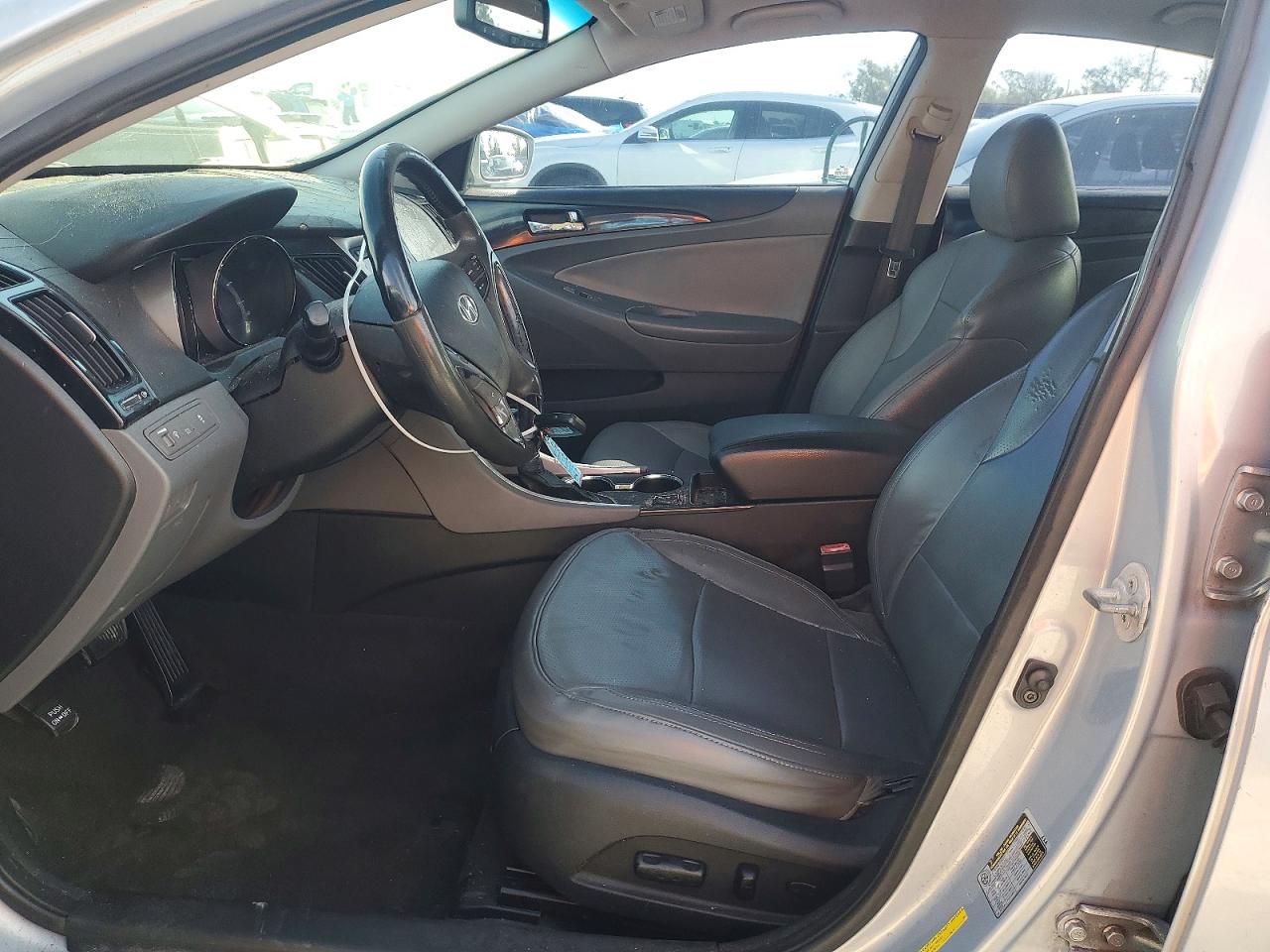 2013 HYUNDAI SONATA photo 7