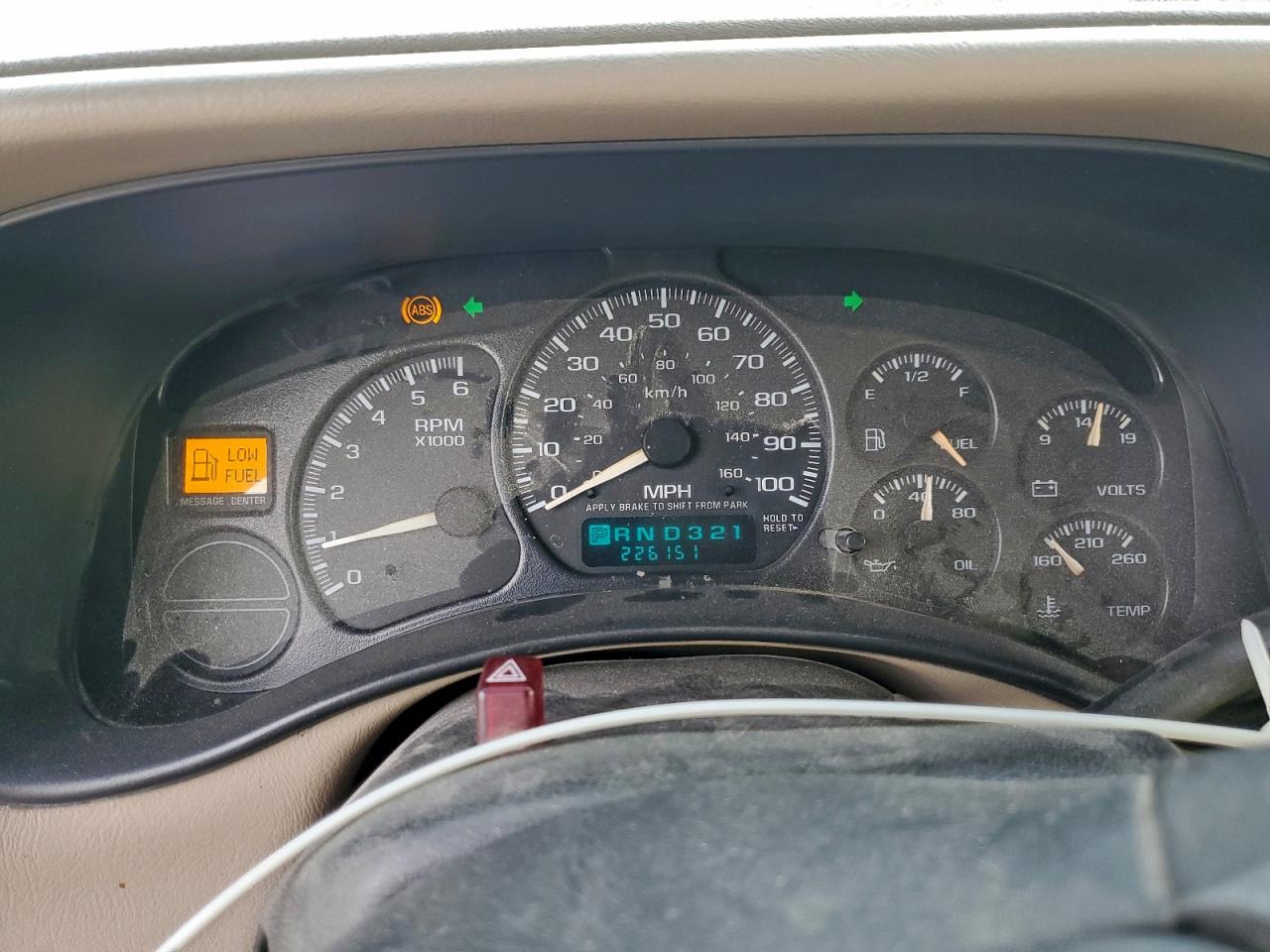 2002 GMC NEW SIERRA C1500 photo 9