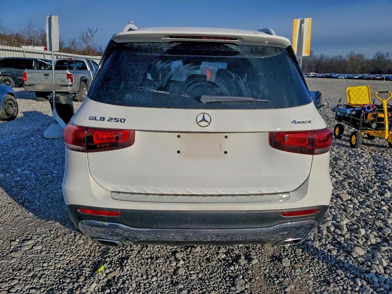 2020 MERCEDES-BENZ GLB 250 4MATIC photo 6