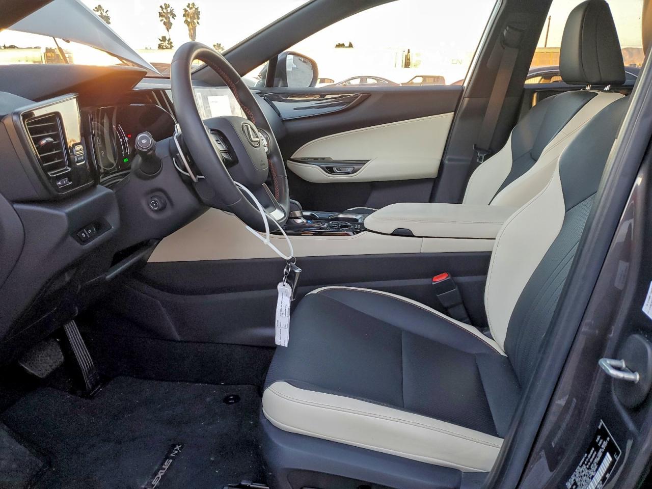 2024 LEXUS NX 350H BASE photo 7