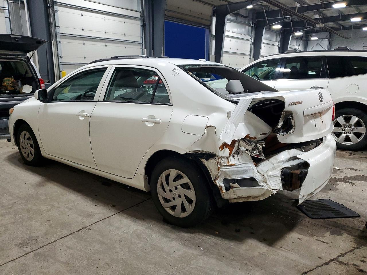 2010 TOYOTA COROLLA BASE photo 2