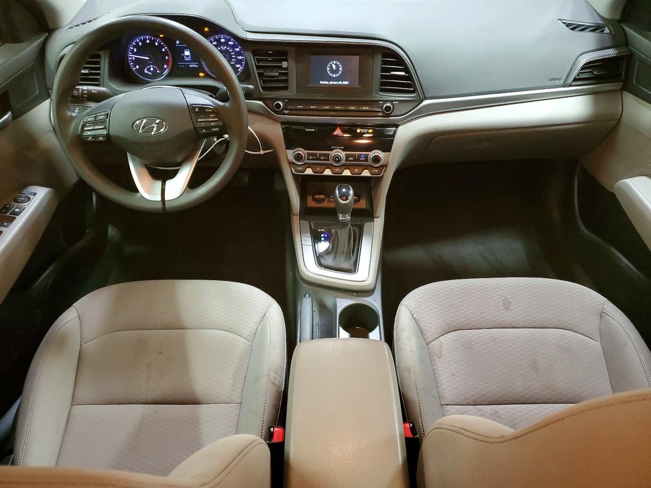 2020 HYUNDAI ELANTRA SE photo 8