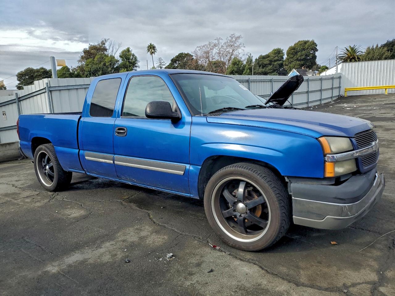 2003 CHEVROLET SILVERADO C1500 photo 4