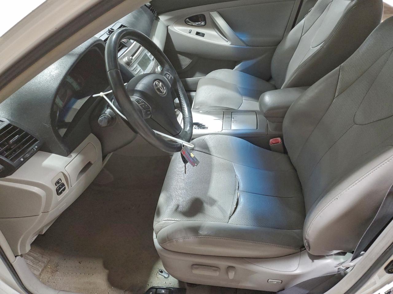 2009 TOYOTA CAMRY SE photo 7