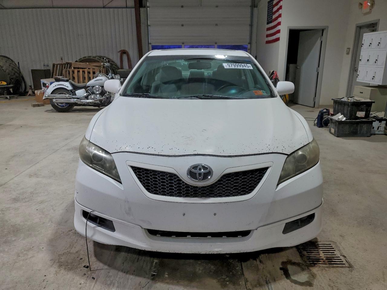 2009 TOYOTA CAMRY SE photo 5