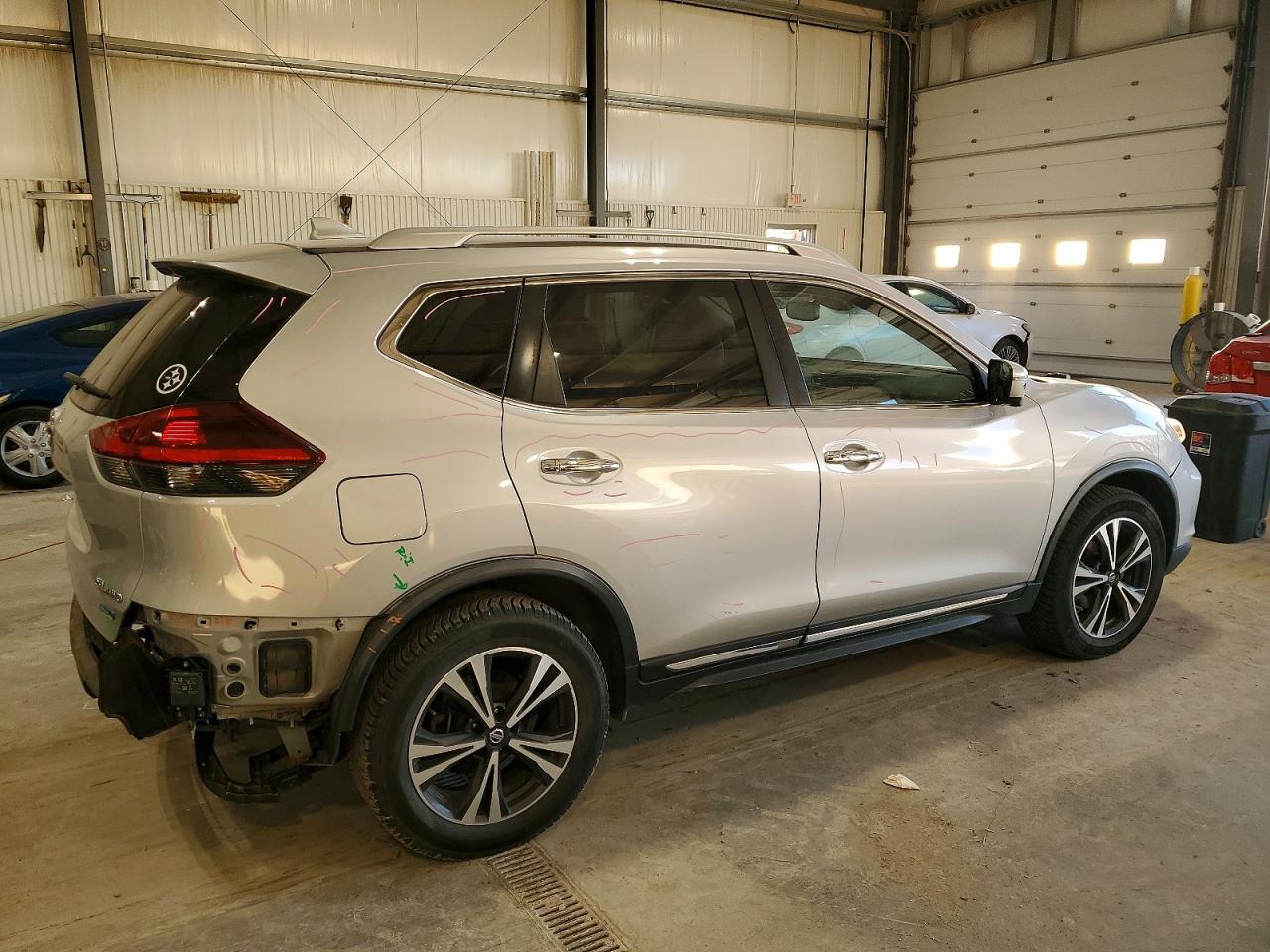 2018 NISSAN ROGUE S photo 3