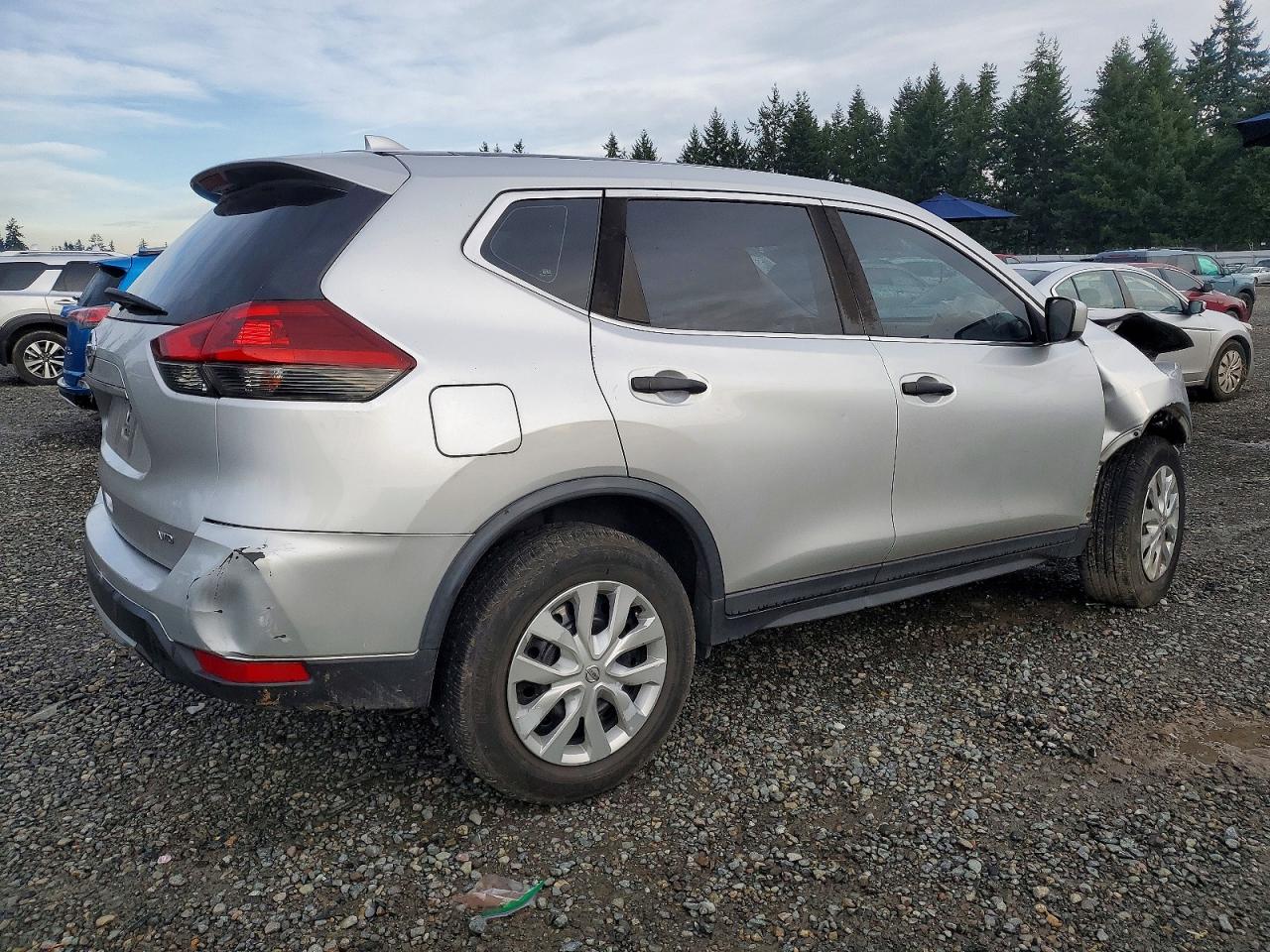2018 NISSAN ROGUE S photo 3