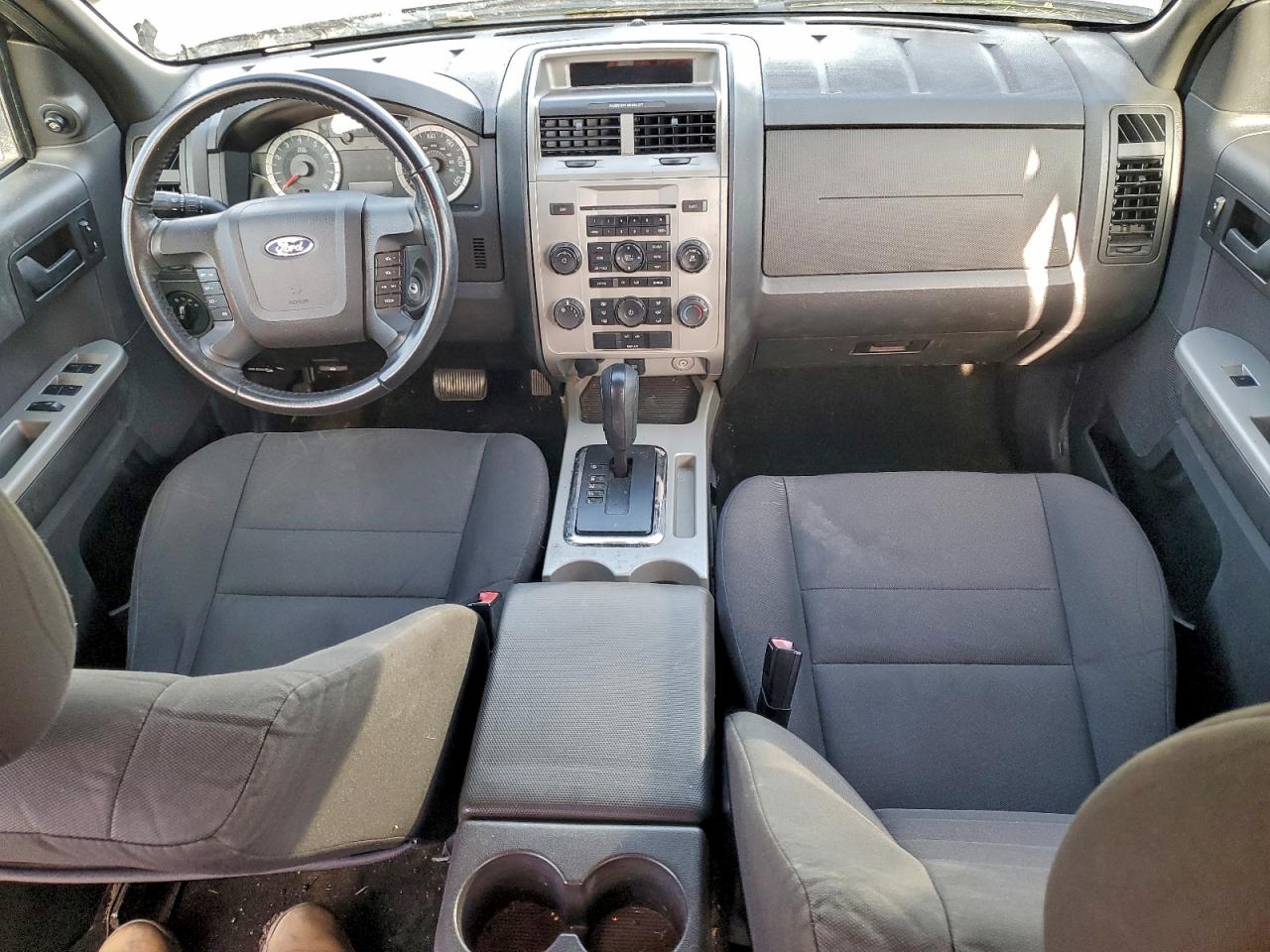2012 FORD ESCAPE XLT photo 8
