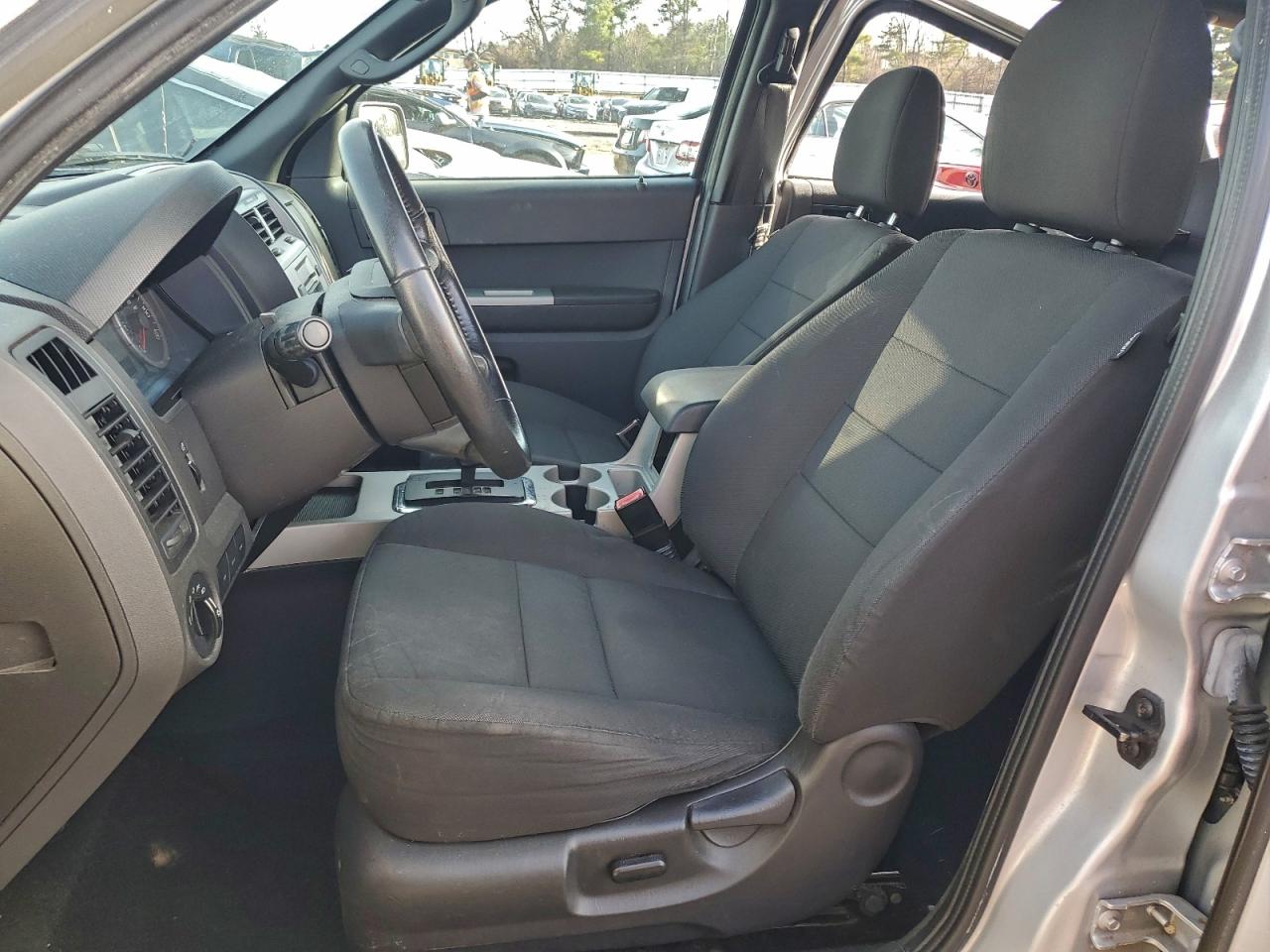2012 FORD ESCAPE XLT photo 7