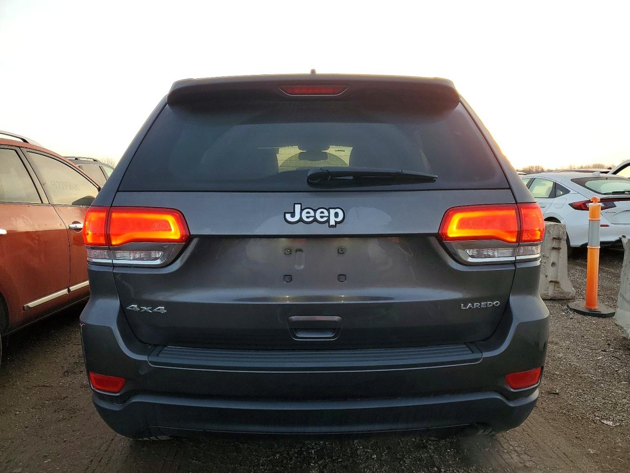 2014 JEEP GRAND CHEROKEE LAREDO photo 6