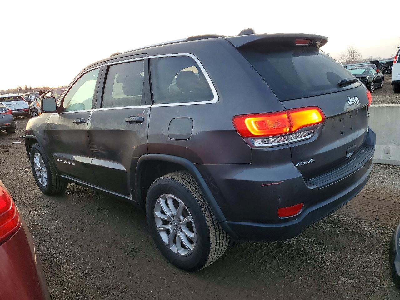 2014 JEEP GRAND CHEROKEE LAREDO photo 2