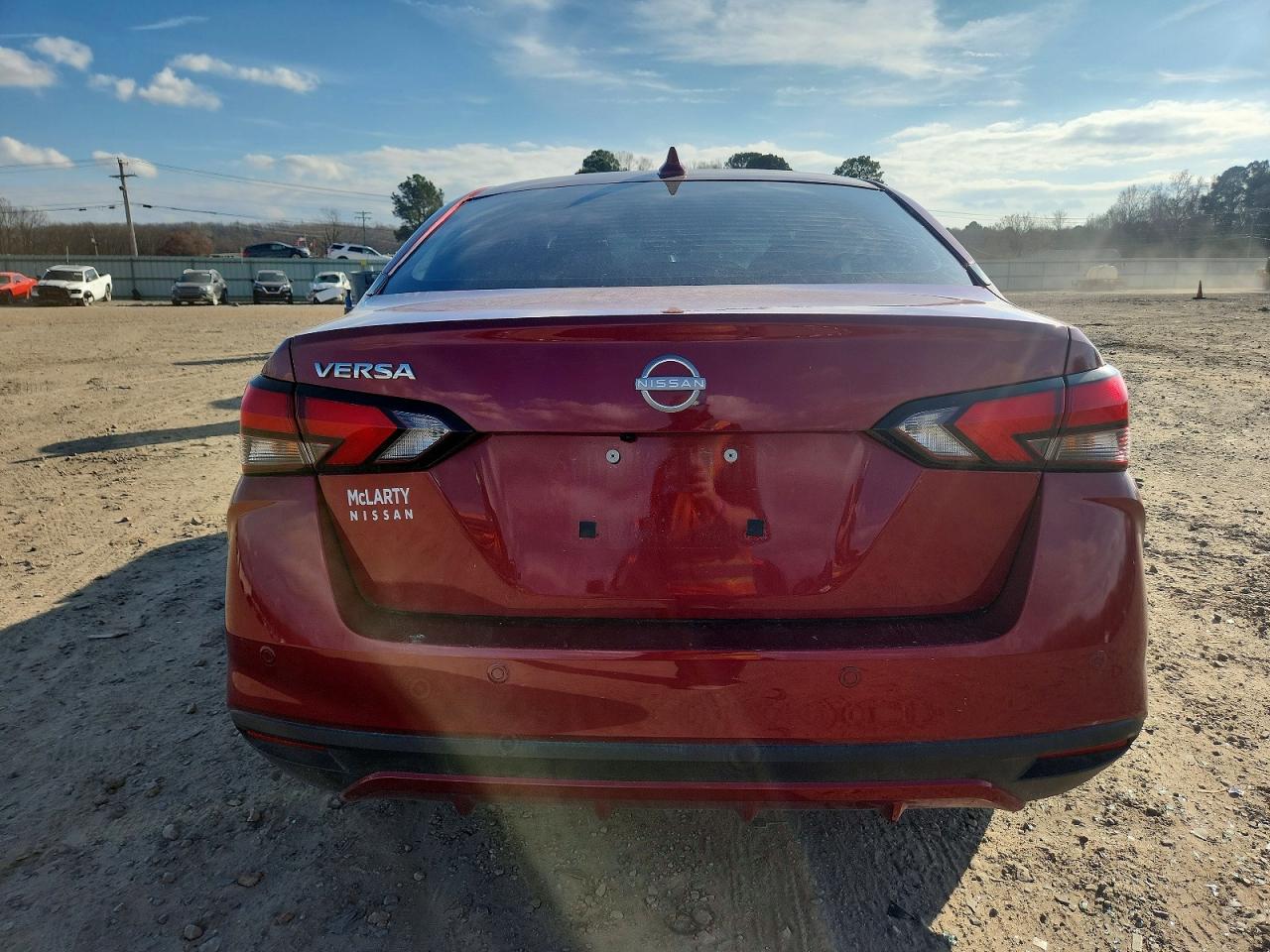 2025 NISSAN VERSA SV photo 6