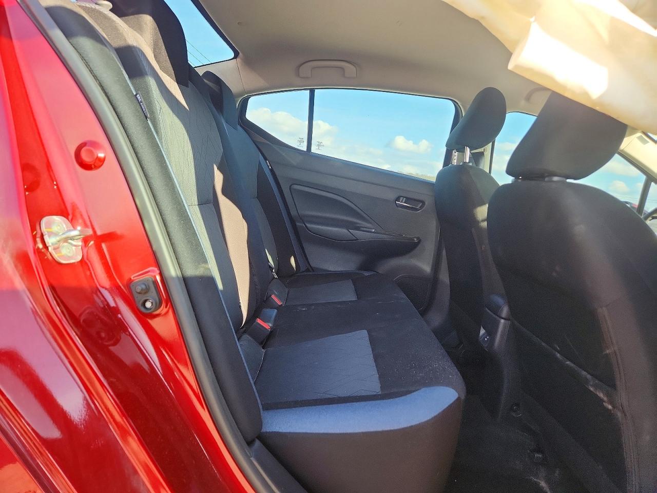 2025 NISSAN VERSA SV photo 10