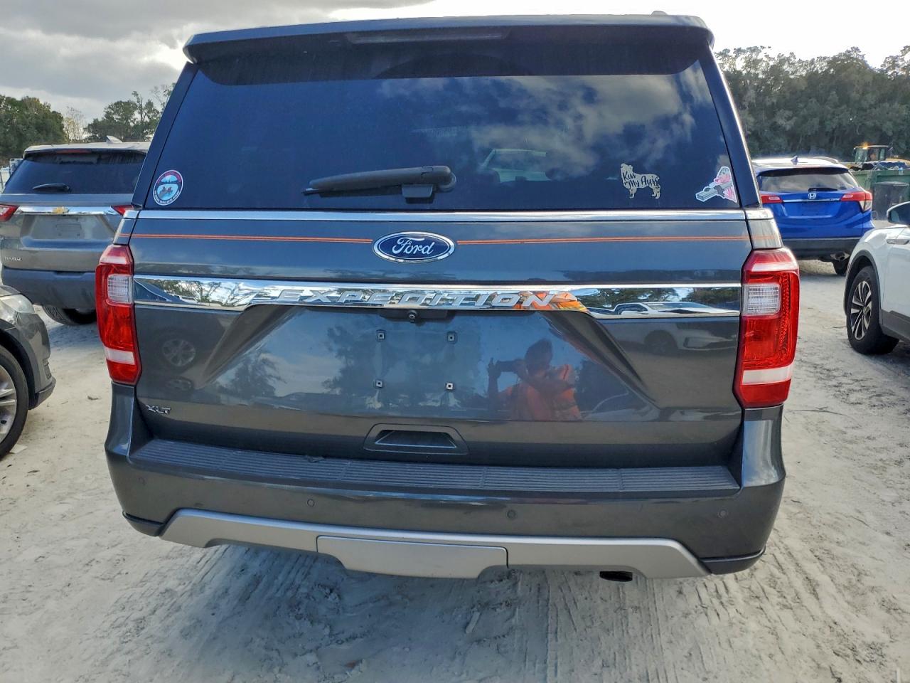 2018 FORD EXPEDITION XLT photo 6