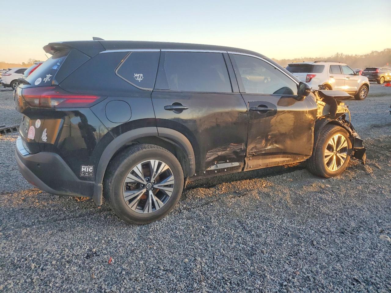 2021 NISSAN ROGUE SV photo 3