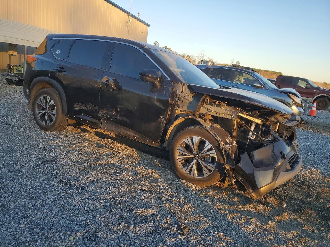 2021 NISSAN ROGUE SV photo 4