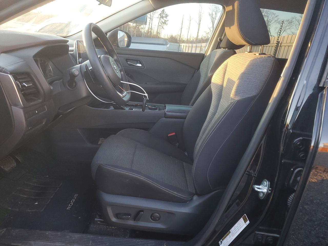 2021 NISSAN ROGUE SV photo 7