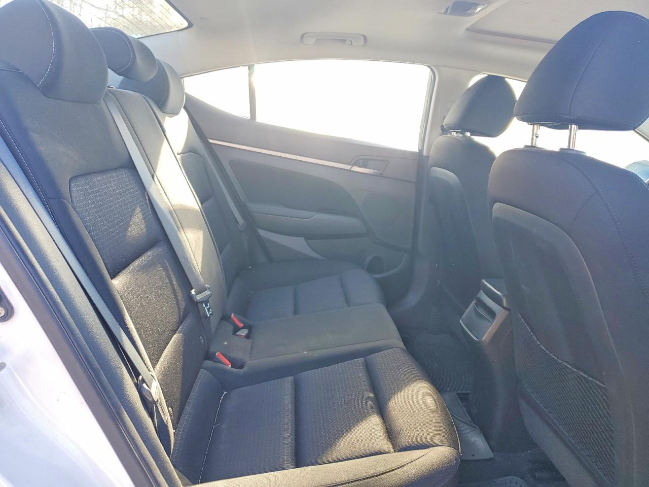 2018 HYUNDAI ELANTRA SEL photo 10